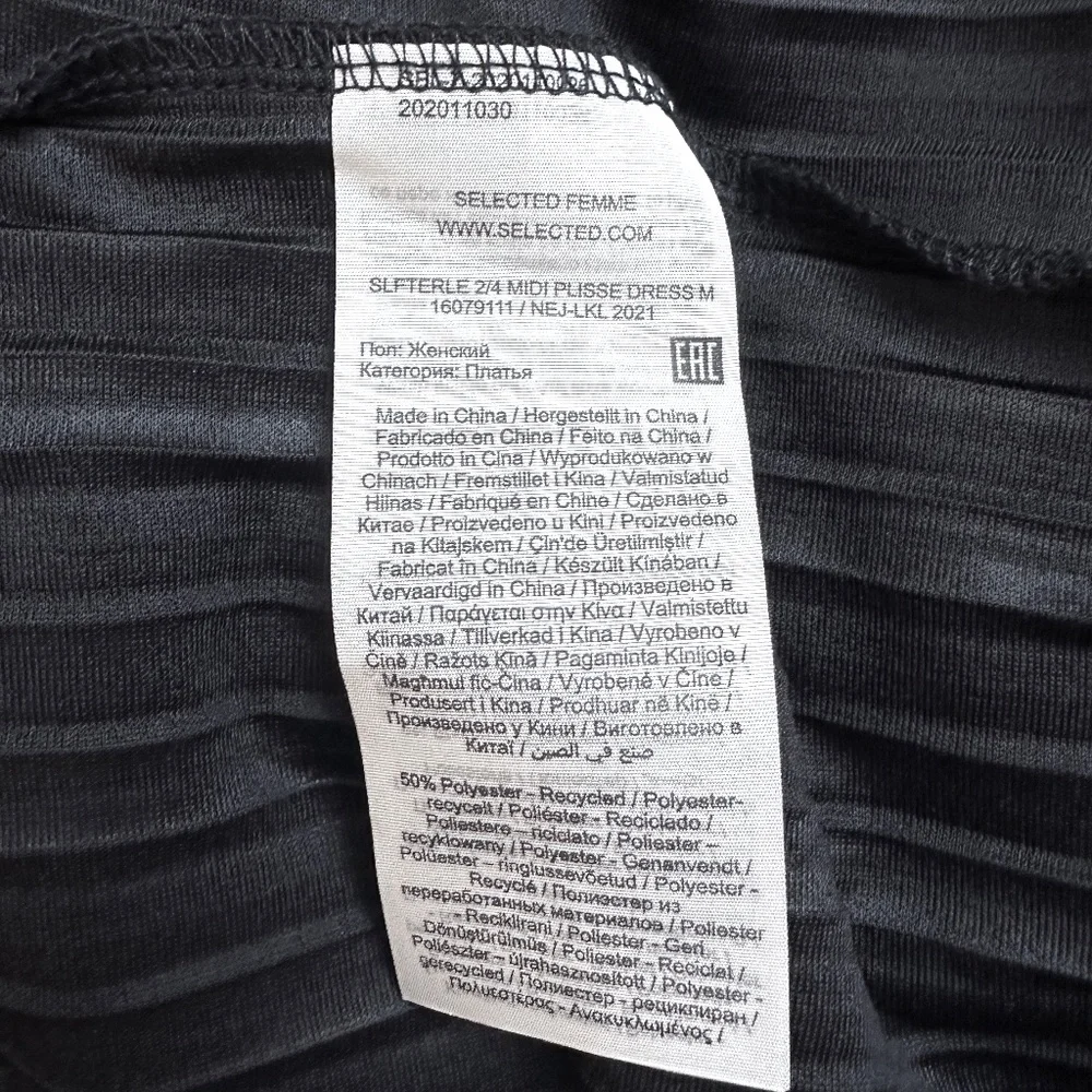 Selected Femme plisse midi dress - Picture 13 of 15